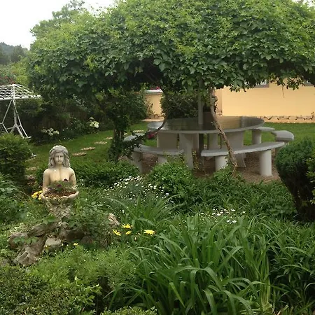 Esperanza Apartman *