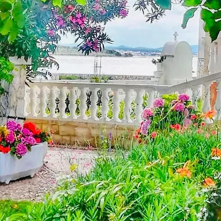 Esperanza Apartmán *